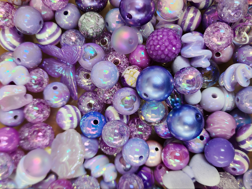 Purple Bead mix with a variety of round and shaped beads. Perfection for DiY and Crafters